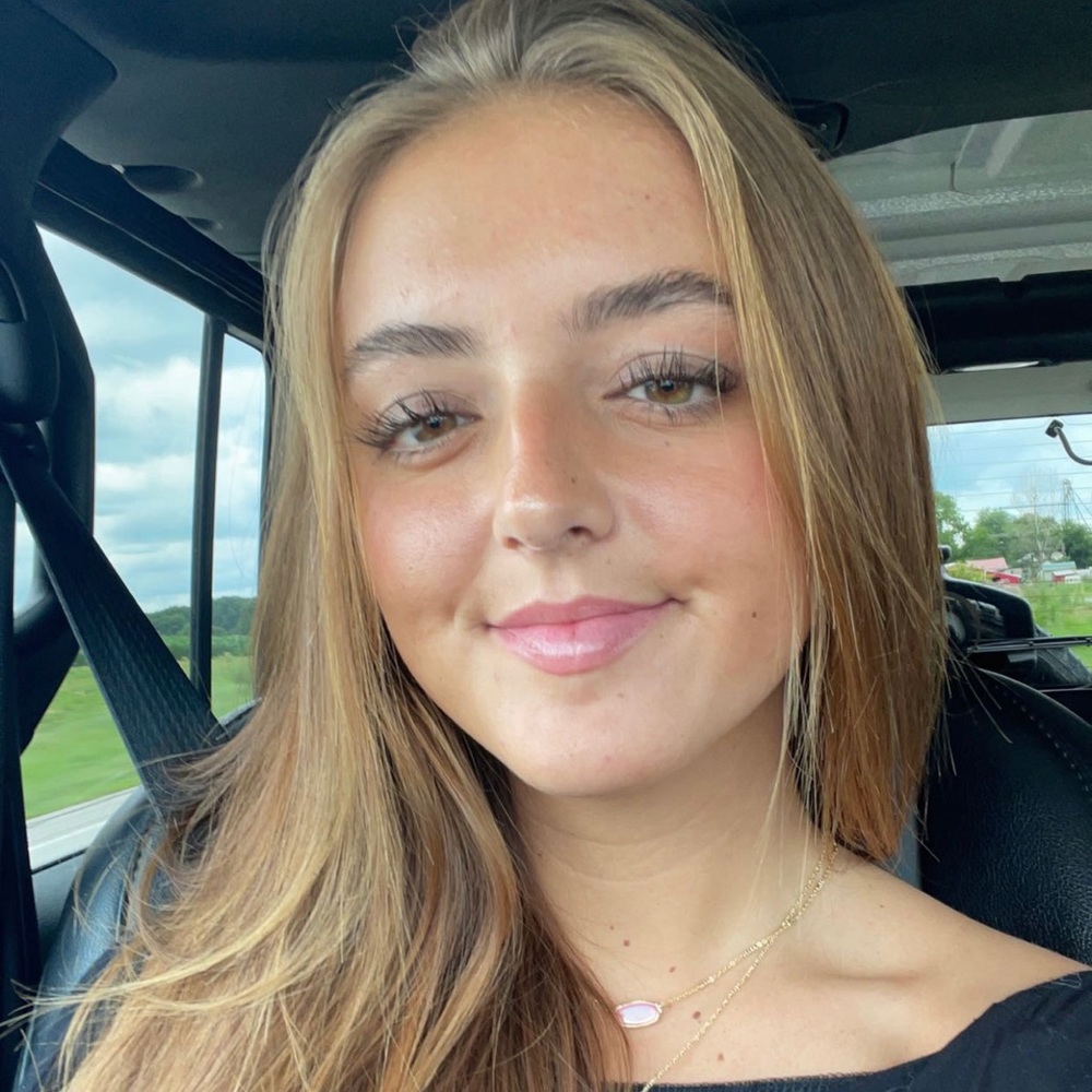 Meet your Posher, Lauren